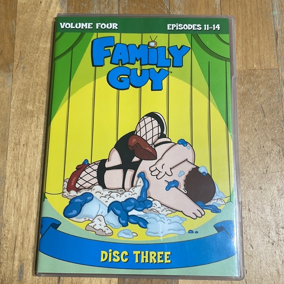 Family guy volume 4 dvd set - Picture 8 of 9